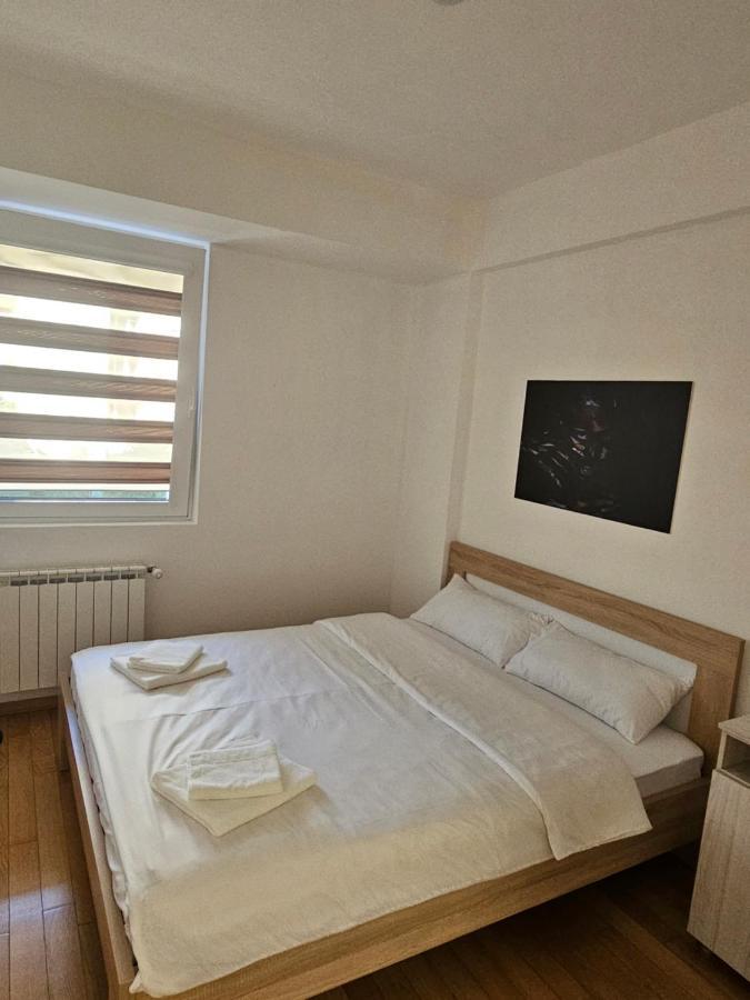Eva'S Premium Apartments Szkopje Kültér fotó