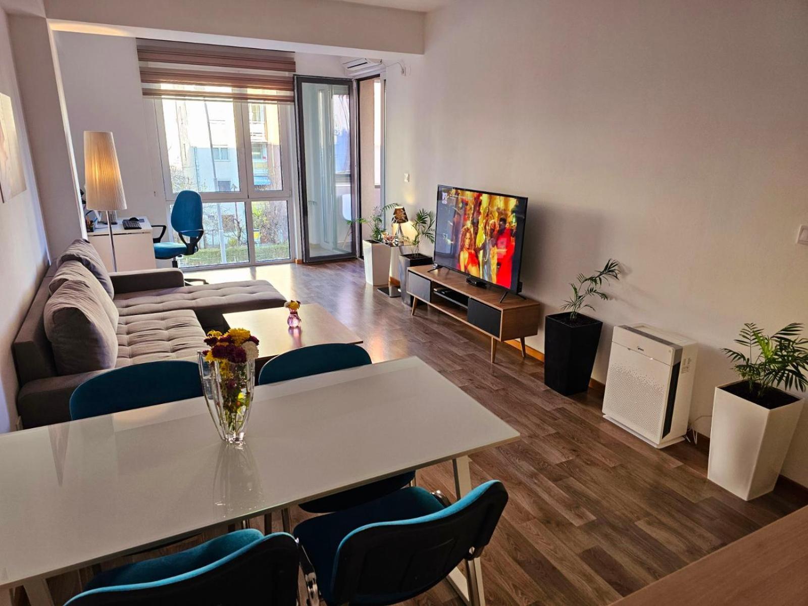 Eva'S Premium Apartments Szkopje Kültér fotó
